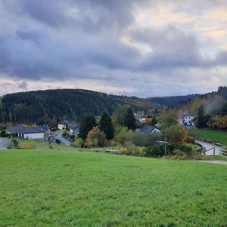 Holzhaus Chalet Nationalpark Eifel Hund Willkommen Hellenthal Exterior photo